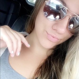 Meet your Posher, Haley